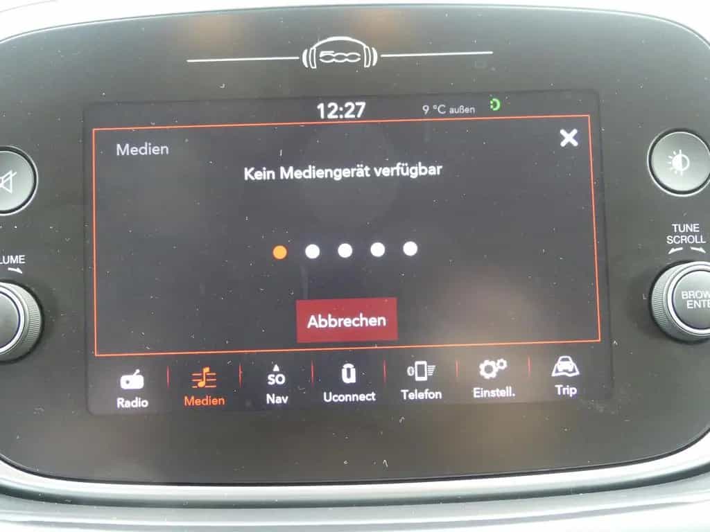 Fiat 500X 1.4 Lounge LED Navi AHK Sitzheizung DAB PDC 08/2018-photo-13
