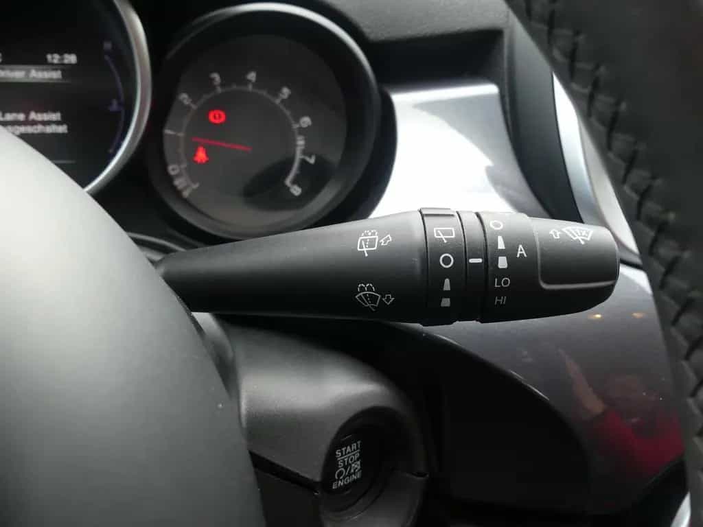 Fiat 500X 1.4 Lounge LED Navi AHK Sitzheizung DAB PDC 08/2018-photo-21