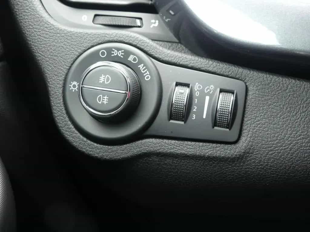 Fiat 500X 1.4 Lounge LED Navi AHK Sitzheizung DAB PDC 08/2018-photo-23