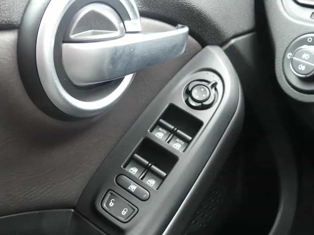 Fiat 500X 1.4 Lounge LED Navi AHK Sitzheizung DAB PDC 08/2018-photo-24