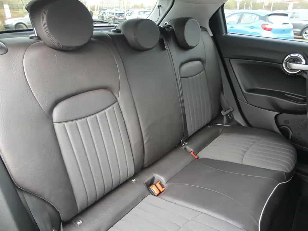 Fiat 500X 1.4 Lounge LED Navi AHK Sitzheizung DAB PDC 08/2018-photo-30