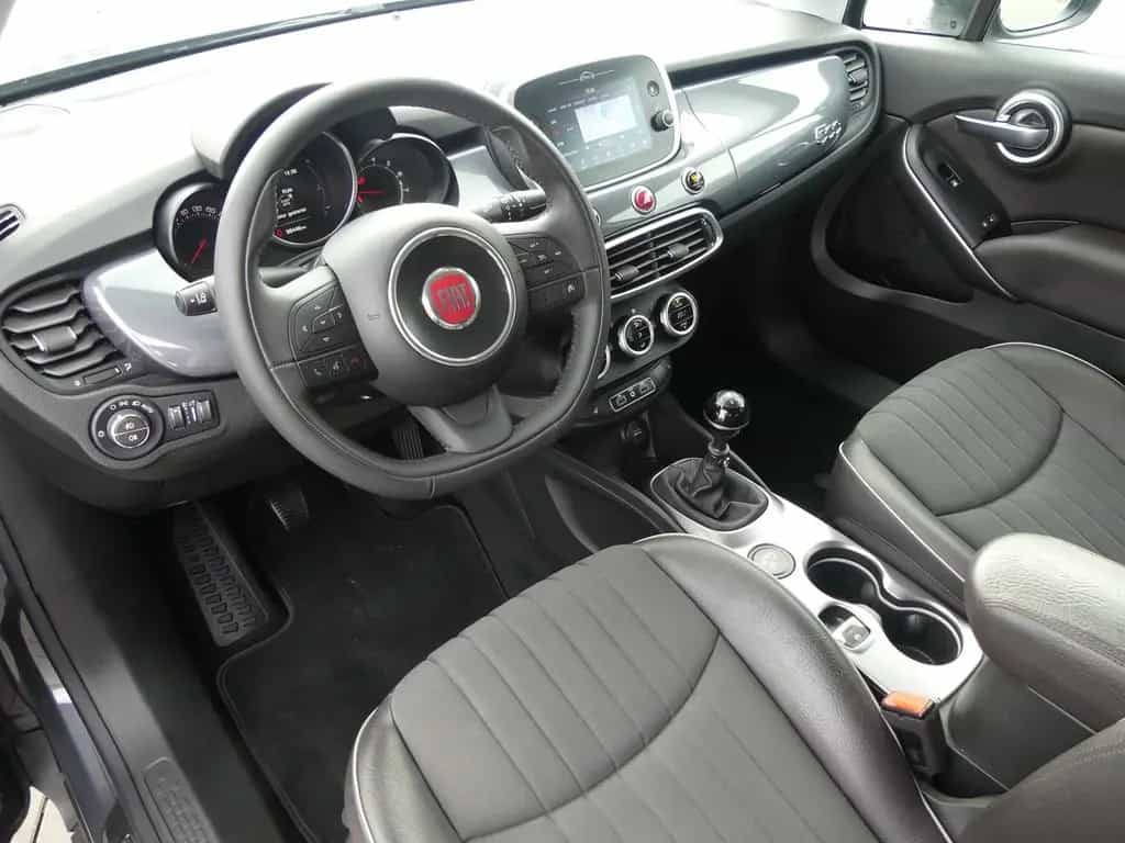 Fiat 500X 1.4 Lounge LED Navi AHK Sitzheizung DAB PDC 08/2018-photo-7