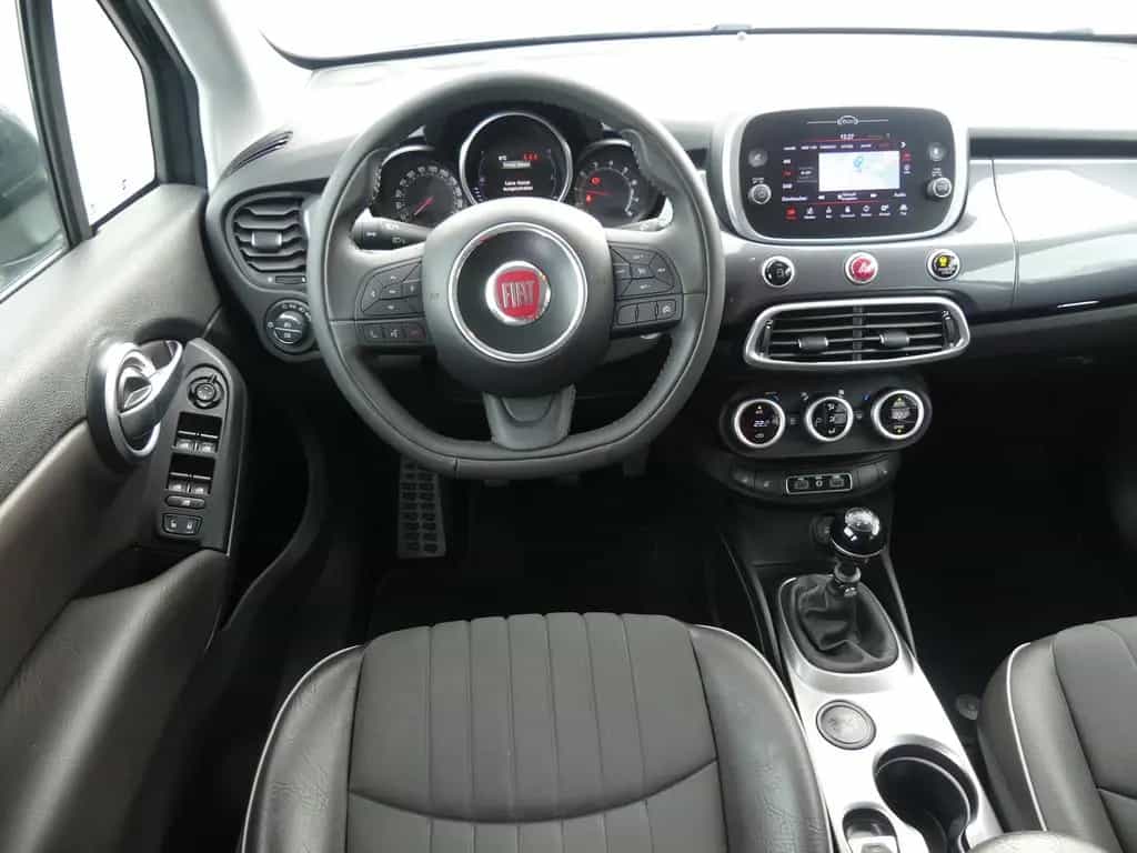 Fiat 500X 1.4 Lounge LED Navi AHK Sitzheizung DAB PDC 08/2018-photo-9