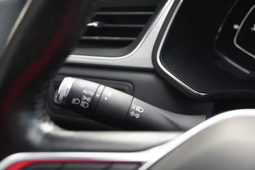 Renault Captur II 1.3 TCE M-Hybrid Klimaaut. LED Navi 04/2021-photo-21