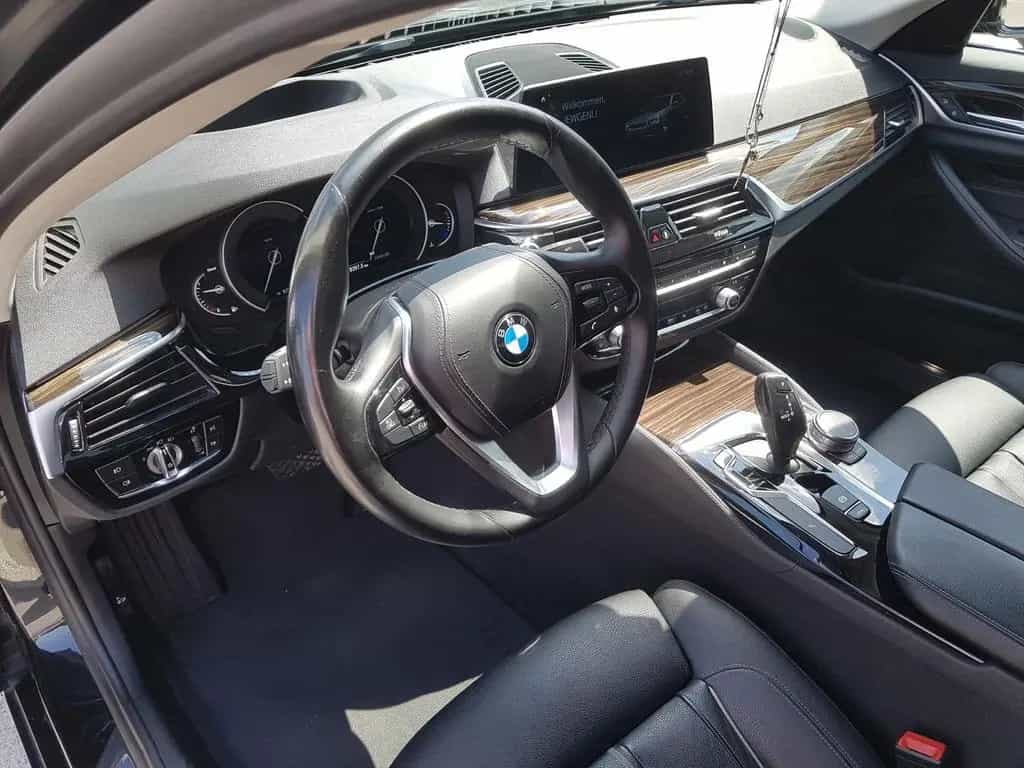 BMW 5 Series 520d Luxury Line 10/2018-photo-6