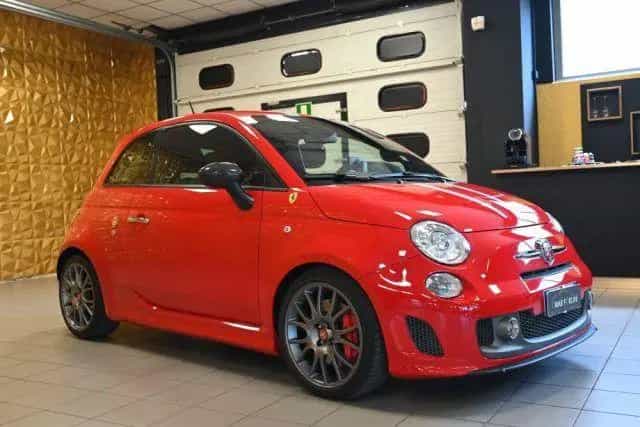 Abarth 695 695 TRIBUTO FERRARI N° 102 ROSSO CORSA DA 07/2010-photo-1