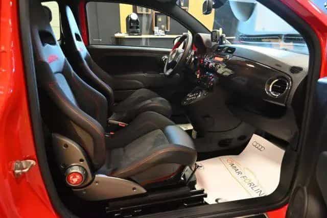 Abarth 695 695 TRIBUTO FERRARI N° 102 ROSSO CORSA DA 07/2010-photo-9