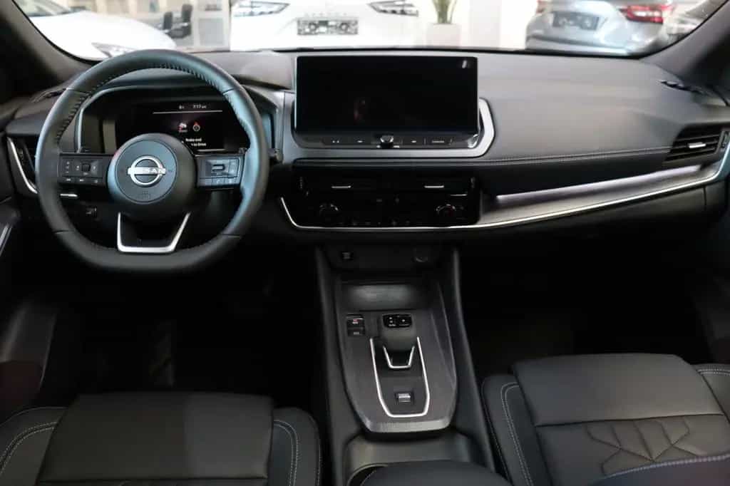 Nissan Qashqai 1.3 Tekna Pano Leder HUD 360° 19" SOFORT 03/2026-photo-6