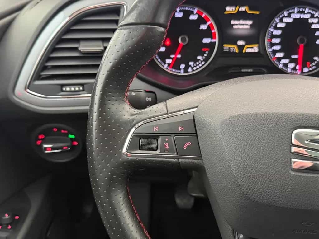 Seat Leon 1.4 TSI ST*FR LINE*LED-SP.FW-SHZ-PDC-TEMPO 11/2016-photo-31