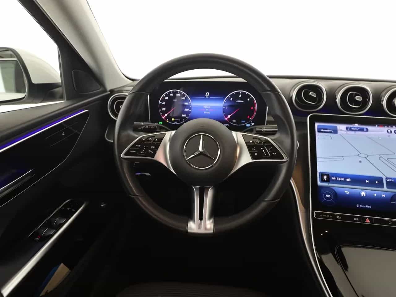 Mercedes-Benz C-Class 200 02/2023-photo-11