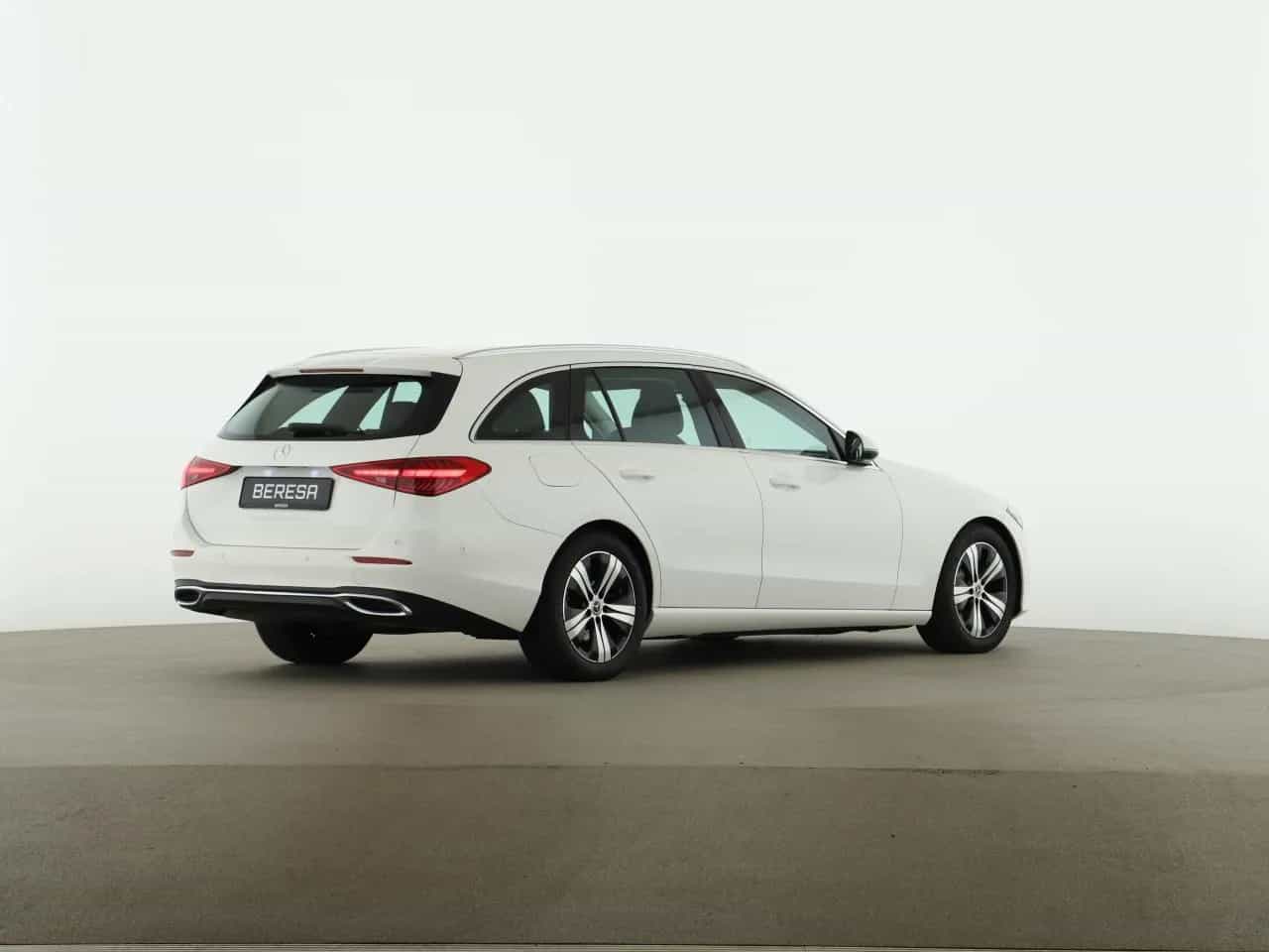 Mercedes-Benz C-Class 200 02/2023-photo-6
