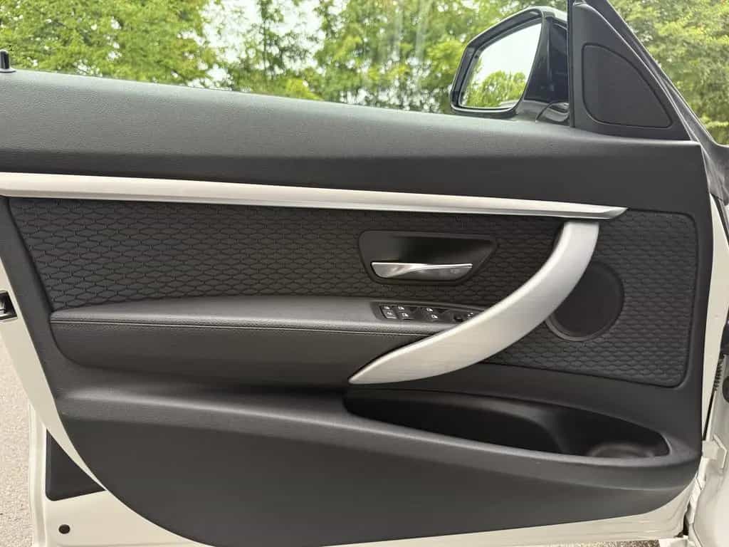 BMW 3 Series 335 Gran Turismo M-SportXenon Soundsystem 19" 09/2014-photo-10