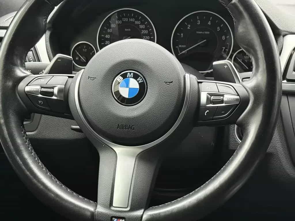BMW 3 Series 335 Gran Turismo M-SportXenon Soundsystem 19" 09/2014-photo-17