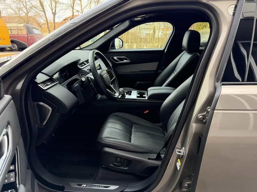 Land Rover Range Rover Rover Velar D200 R-Dynamic SE Black Pano 03/2023-photo-12