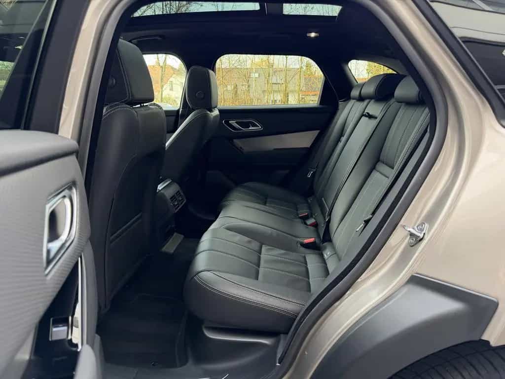 Land Rover Range Rover Rover Velar D200 R-Dynamic SE Black Pano 03/2023-photo-14