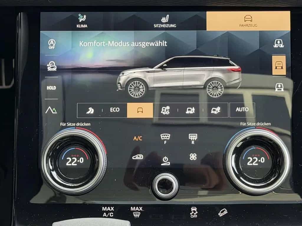 Land Rover Range Rover Rover Velar D200 R-Dynamic SE Black Pano 03/2023-photo-21