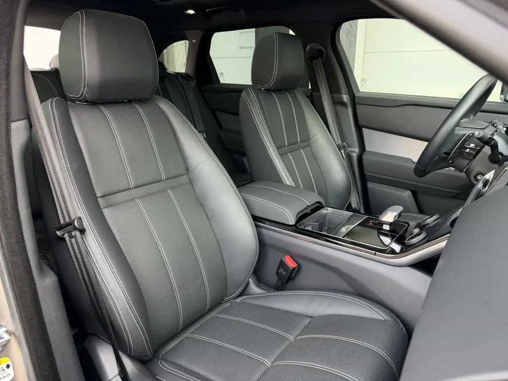 Land Rover Range Rover Rover Velar D200 R-Dynamic SE Black Pano 03/2023-photo-25