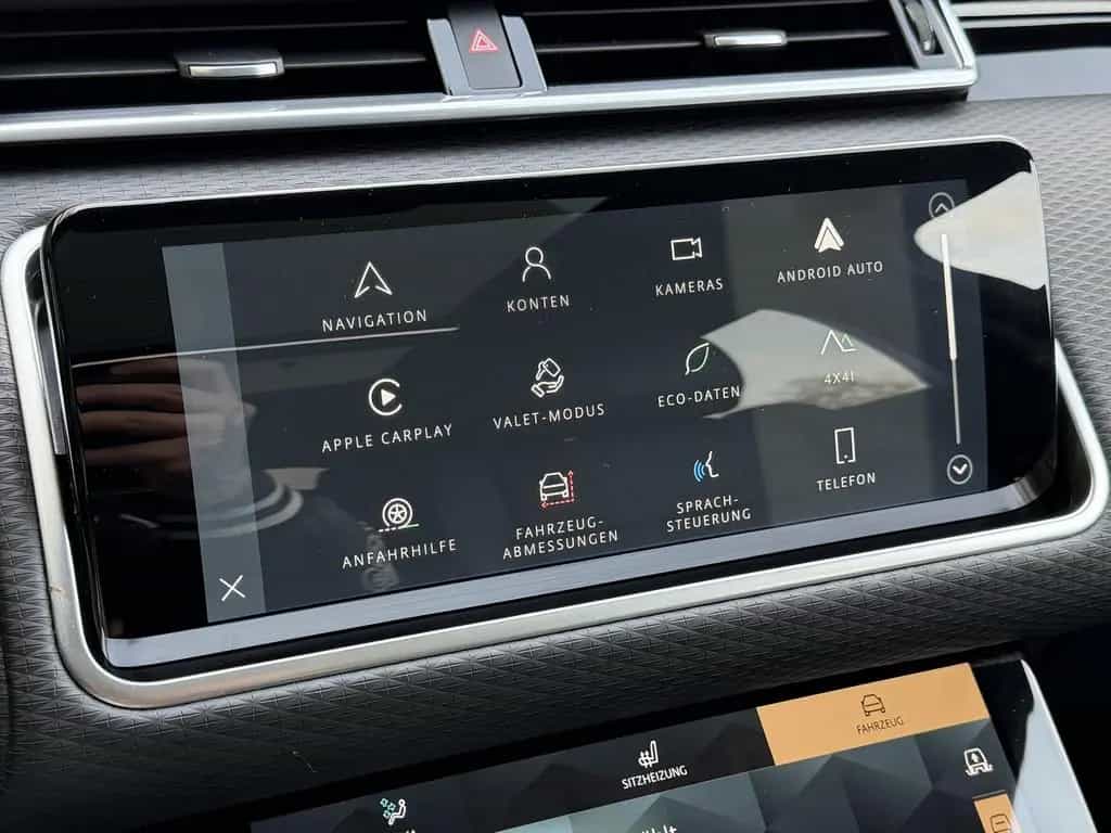 Land Rover Range Rover Rover Velar D200 R-Dynamic SE Black Pano 03/2023-photo-36