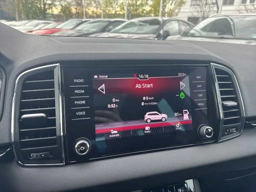 Skoda Karoq Sportline 1.5 TSI WR AHK Pano Navi Canton 12/2019-photo-15