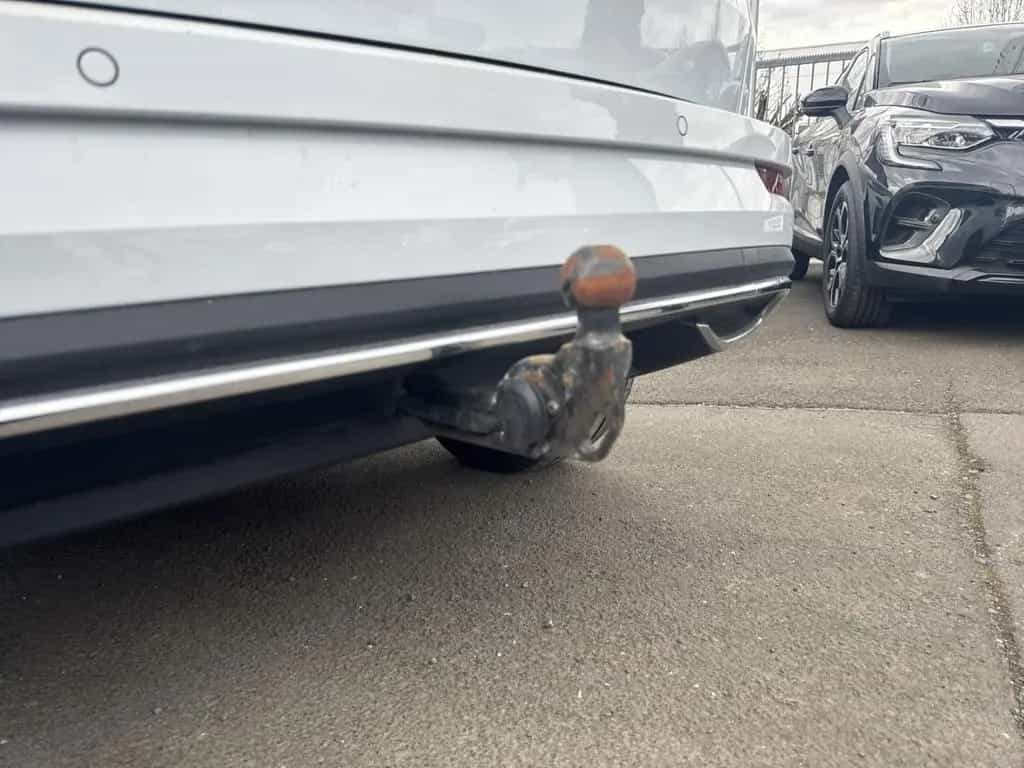 Skoda Karoq Sportline 1.5 TSI WR AHK Pano Navi Canton 12/2019-photo-36