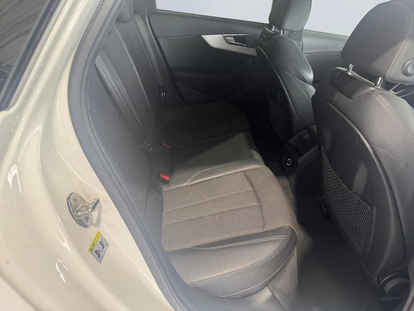 Audi A4 04/2019-photo-19