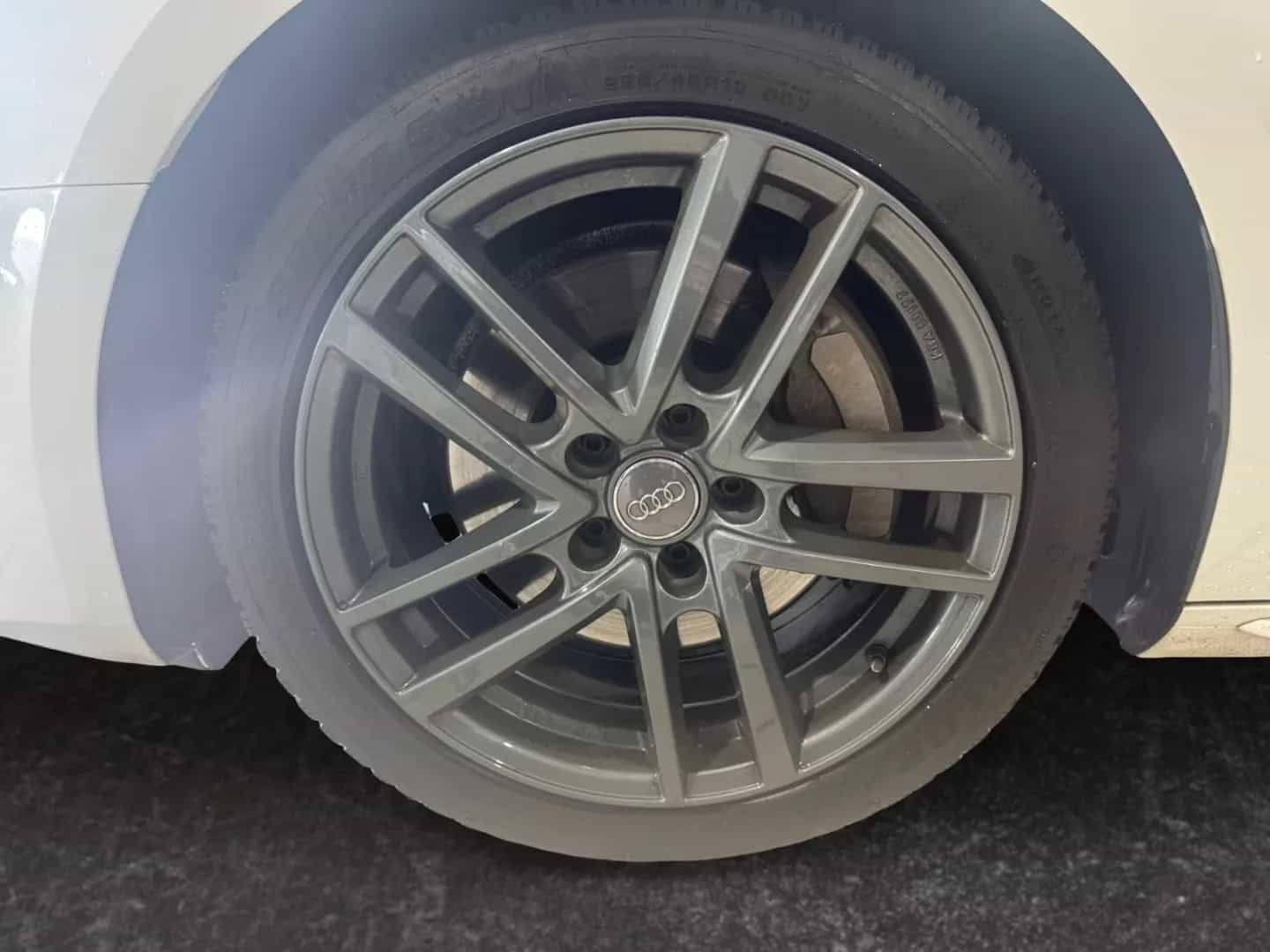 Audi A4 04/2019-photo-21