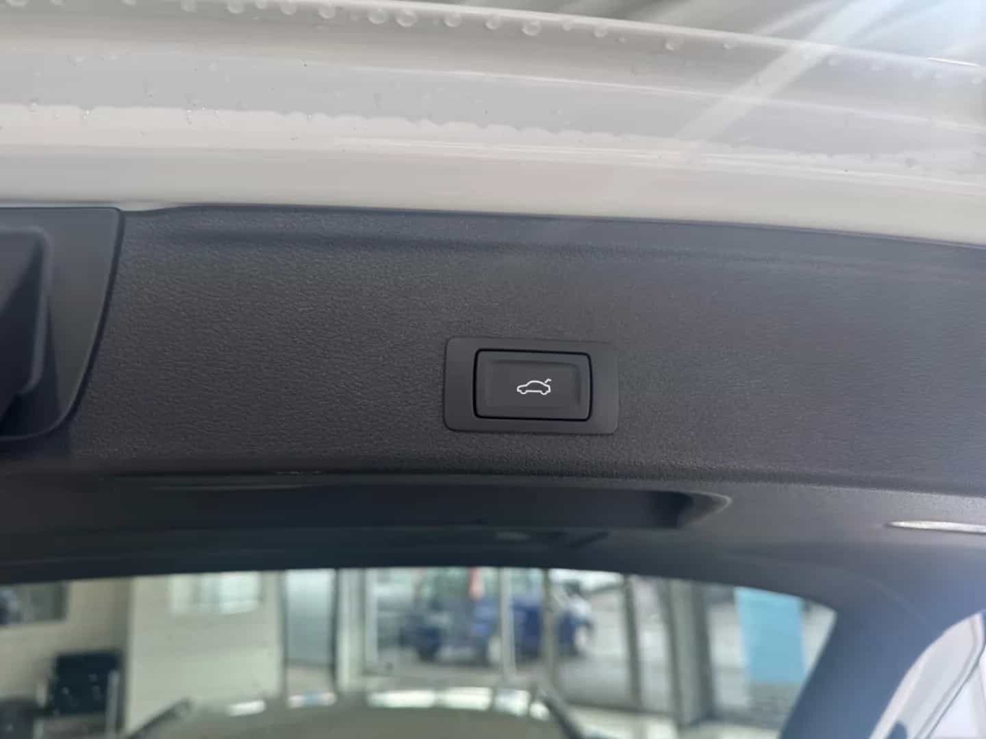 Audi A4 04/2019-photo-23