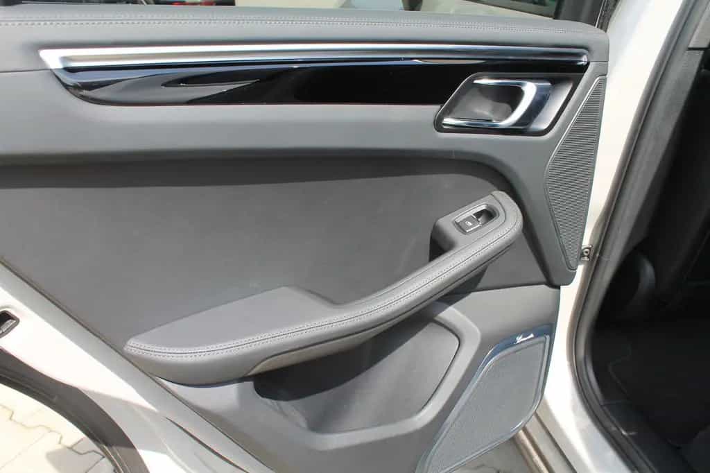 Porsche Macan S *NAVI*LED*360° *Chrono*Approved 12/26* 01/2021-photo-12