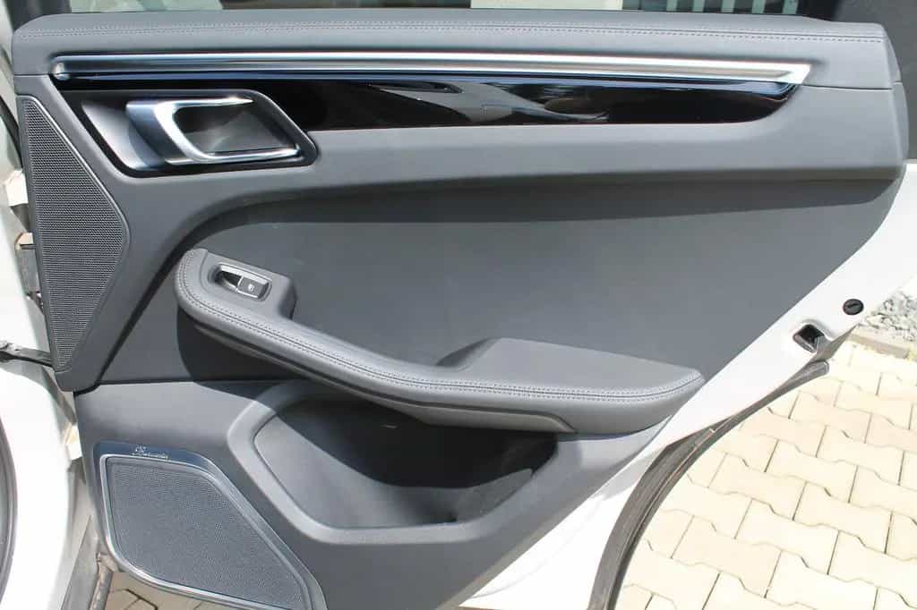 Porsche Macan S *NAVI*LED*360° *Chrono*Approved 12/26* 01/2021-photo-17