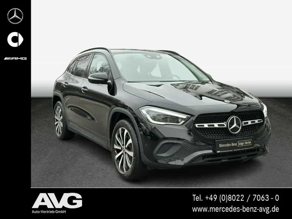 Mercedes-Benz GLA-Class d 4M NAVI-PLUS|RFK|MBEAM|NIGHT|19"|AHK 11/2022-photo-1