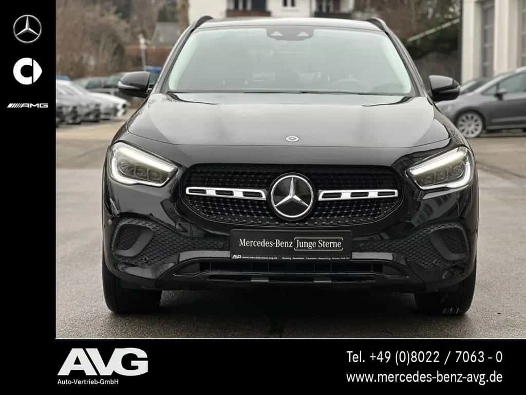 Mercedes-Benz GLA-Class d 4M NAVI-PLUS|RFK|MBEAM|NIGHT|19"|AHK 11/2022-photo-4