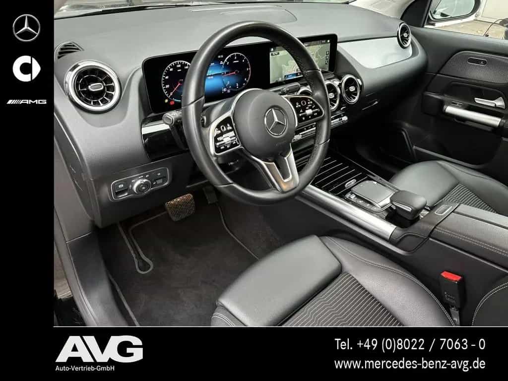 Mercedes-Benz GLA-Class d 4M NAVI-PLUS|RFK|MBEAM|NIGHT|19"|AHK 11/2022-photo-8