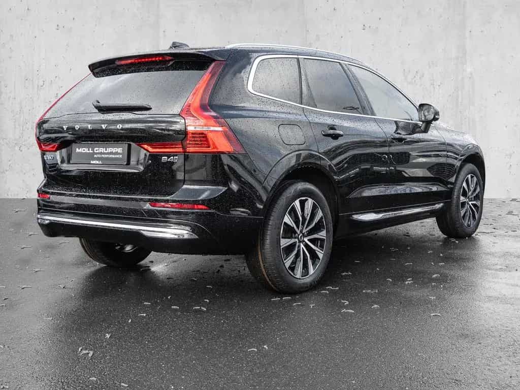 Volvo XC60 B4 AWD Plus Bright Plus Bright AWD 02/2023-photo-3