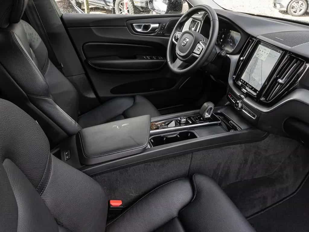 Volvo XC60 B4 AWD Plus Bright Plus Bright AWD 02/2023-photo-8