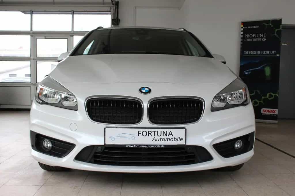BMW 2 Series 218i Active Tourer Navi AHK abnehmbar 09/2016-photo-1