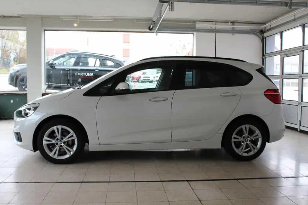BMW 2 Series 218i Active Tourer Navi AHK abnehmbar 09/2016-photo-3