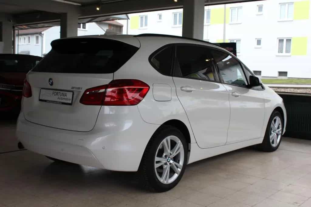 BMW 2 Series 218i Active Tourer Navi AHK abnehmbar 09/2016-photo-6