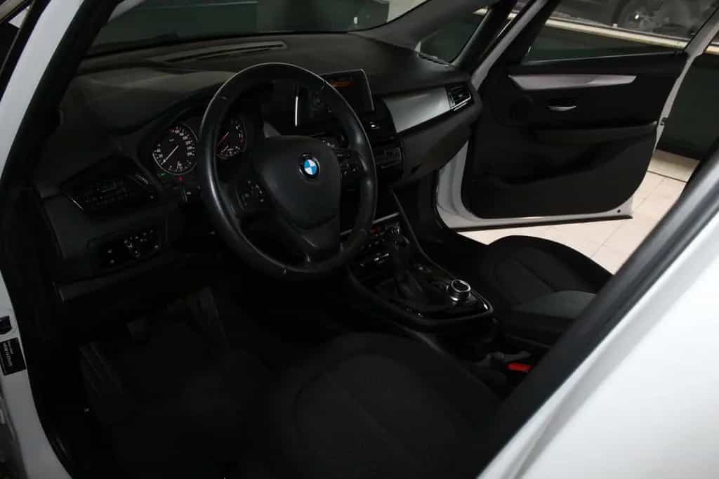 BMW 2 Series 218i Active Tourer Navi AHK abnehmbar 09/2016-photo-8