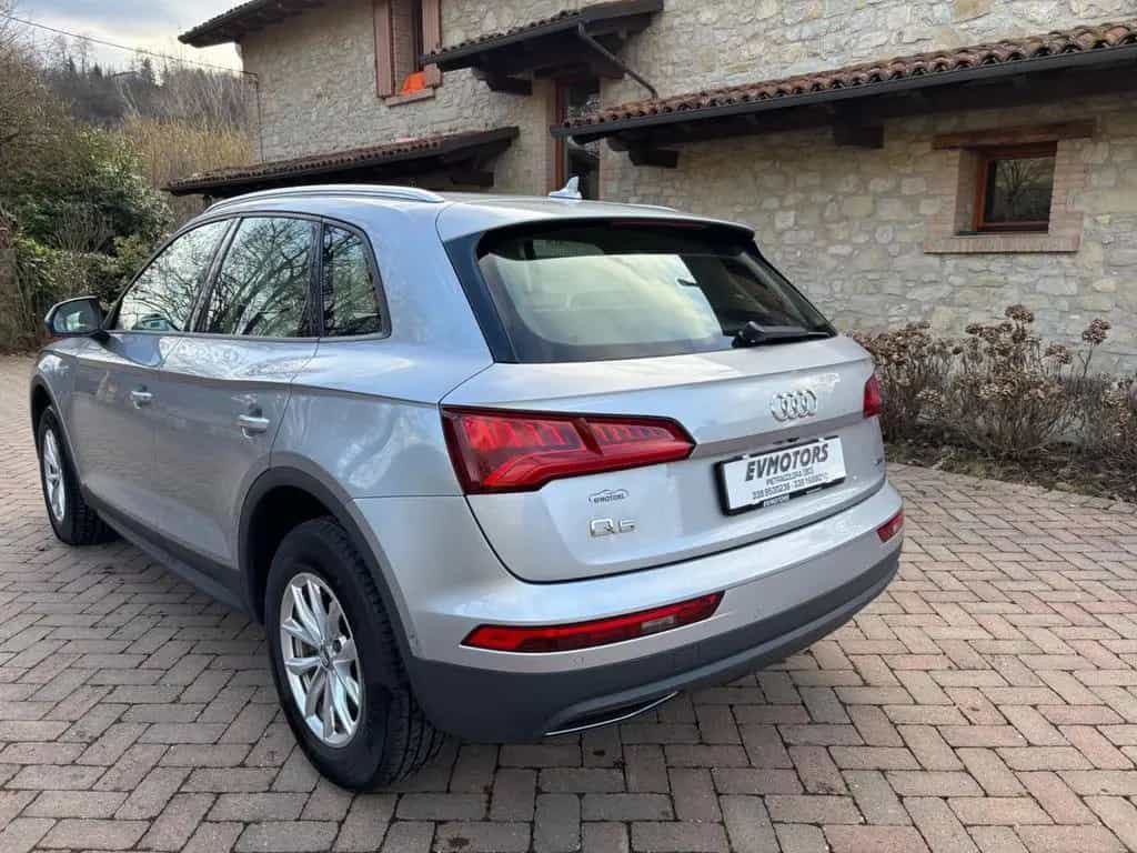 Audi Q5 40 TDI quattro S tronic Business 11/2019-photo-3