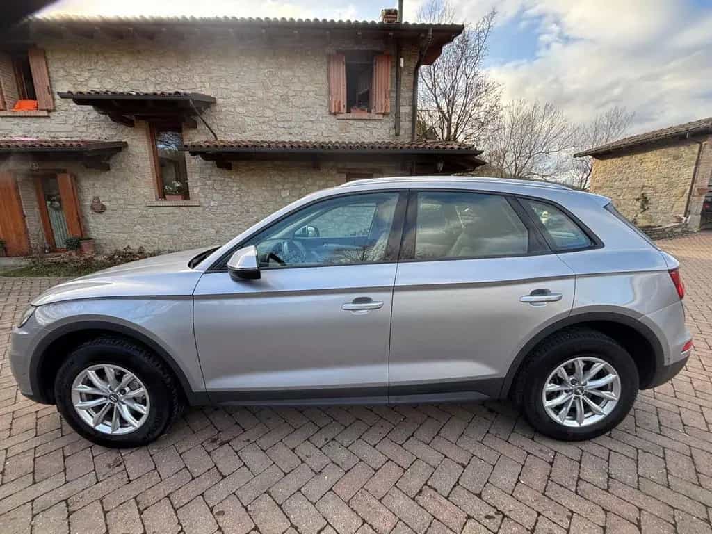 Audi Q5 40 TDI quattro S tronic Business 11/2019-photo-8