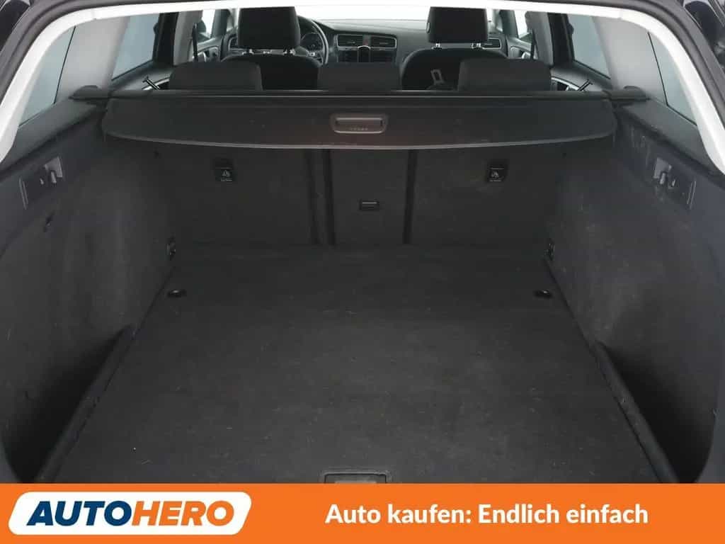 Volkswagen Golf VII 1.4 TSI Comfortline BM Aut.*NAV*PDC*SHZ 03/2017-photo-17