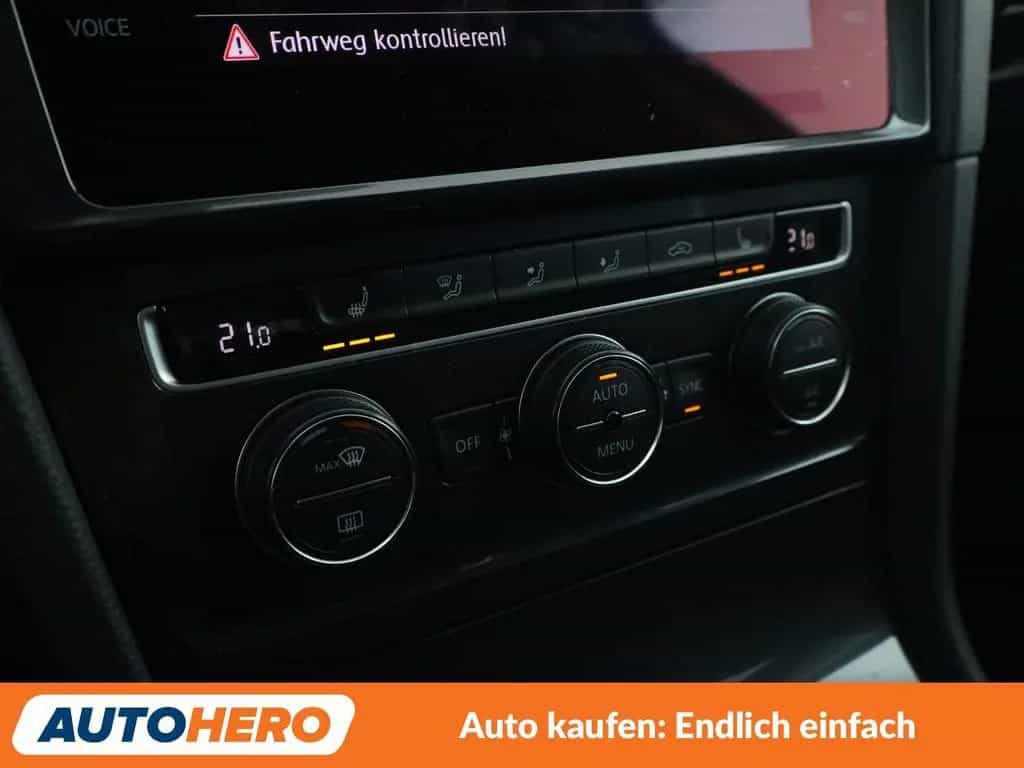 Volkswagen Golf VII 1.4 TSI Comfortline BM Aut.*NAV*PDC*SHZ 03/2017-photo-24