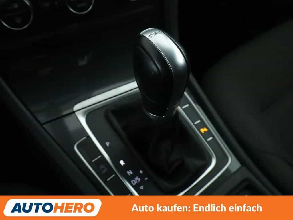 Volkswagen Golf VII 1.4 TSI Comfortline BM Aut.*NAV*PDC*SHZ 03/2017-photo-25