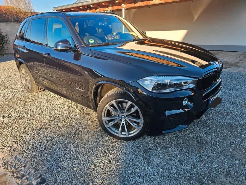 BMW X5 XDrive30d-M Soft Close ACC LED H&K HUD360 01/2018-photo-0