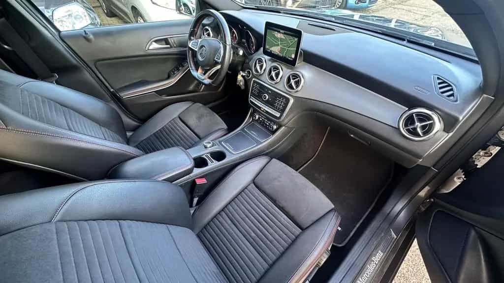 Mercedes-Benz GLA 250 AMG Line 4Matic PANO/KAMERA/GARANTIE 02/2019-photo-10