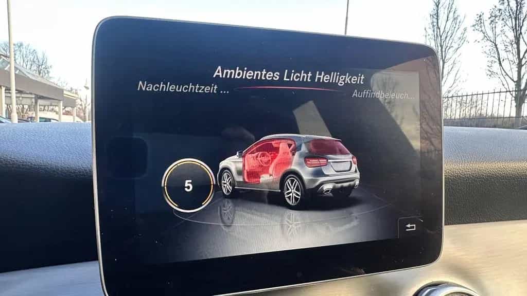Mercedes-Benz GLA 250 AMG Line 4Matic PANO/KAMERA/GARANTIE 02/2019-photo-16
