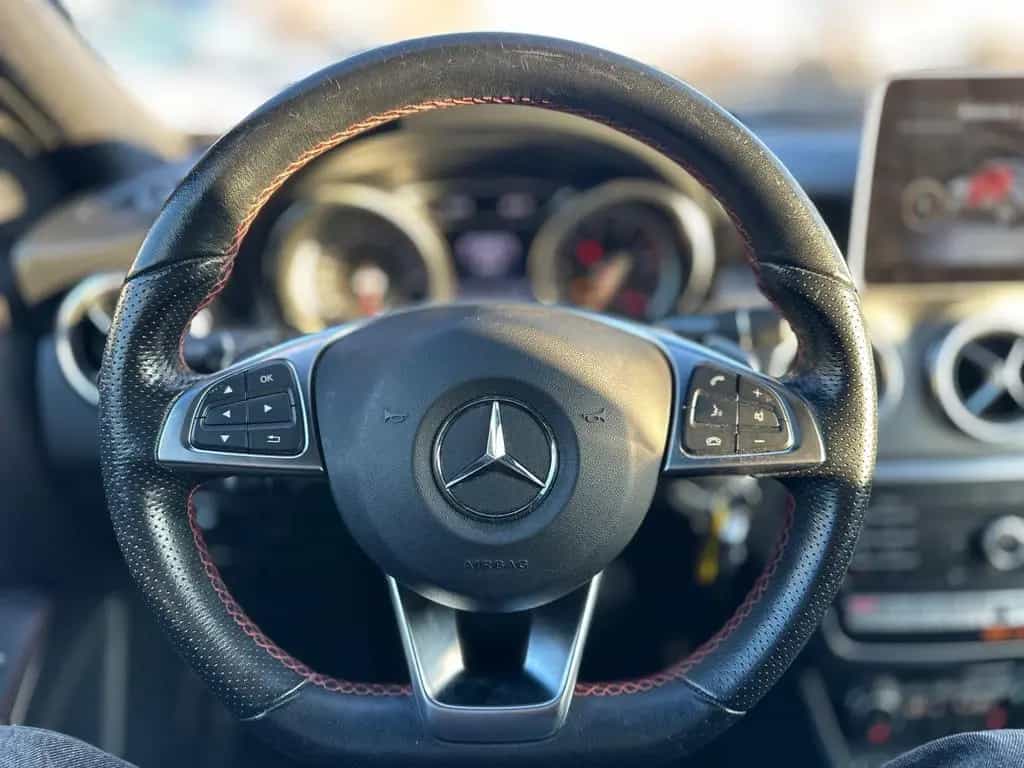 Mercedes-Benz GLA 250 AMG Line 4Matic PANO/KAMERA/GARANTIE 02/2019-photo-20