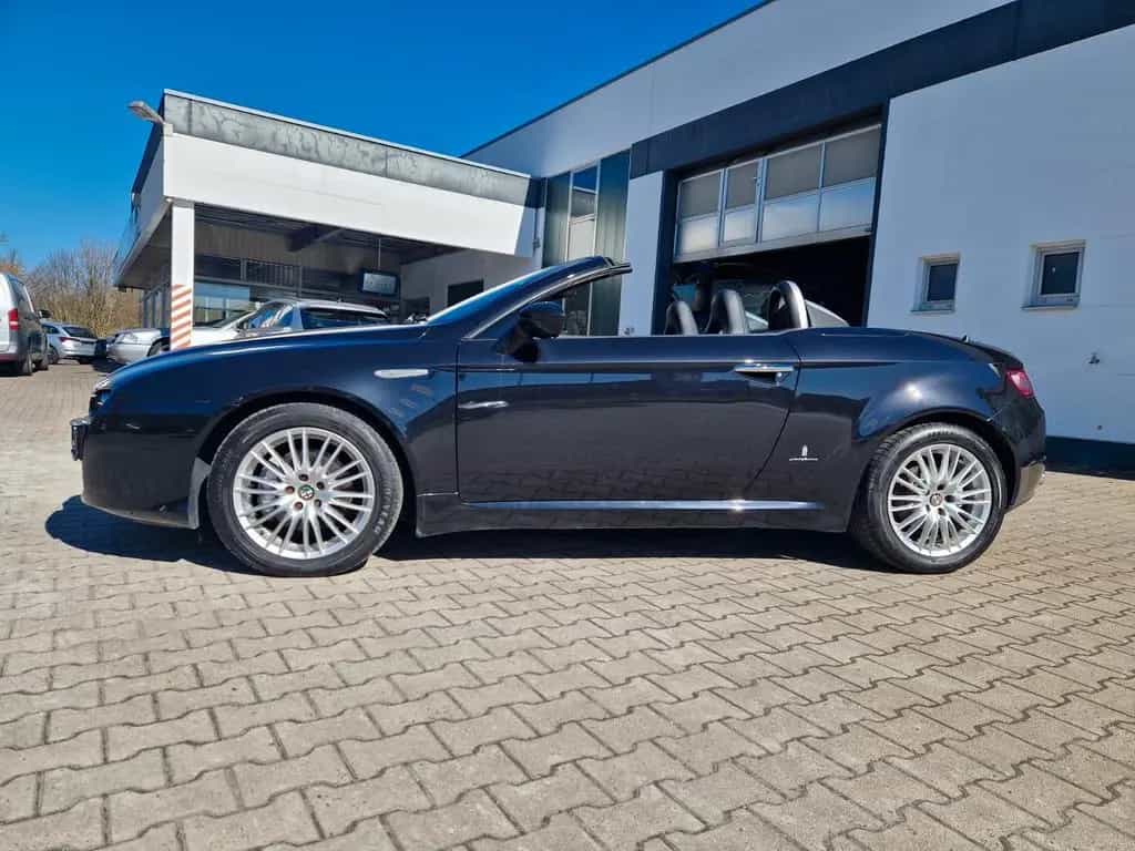 Alfa Romeo Spider 2.2 JTS 16V /Vollleder P. Frau/SHZ/Xenon 07/2009-photo-2