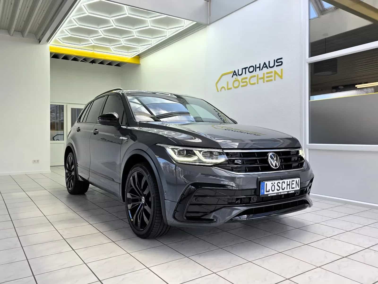 Volkswagen Tiguan Allspace 12/2022-photo-0