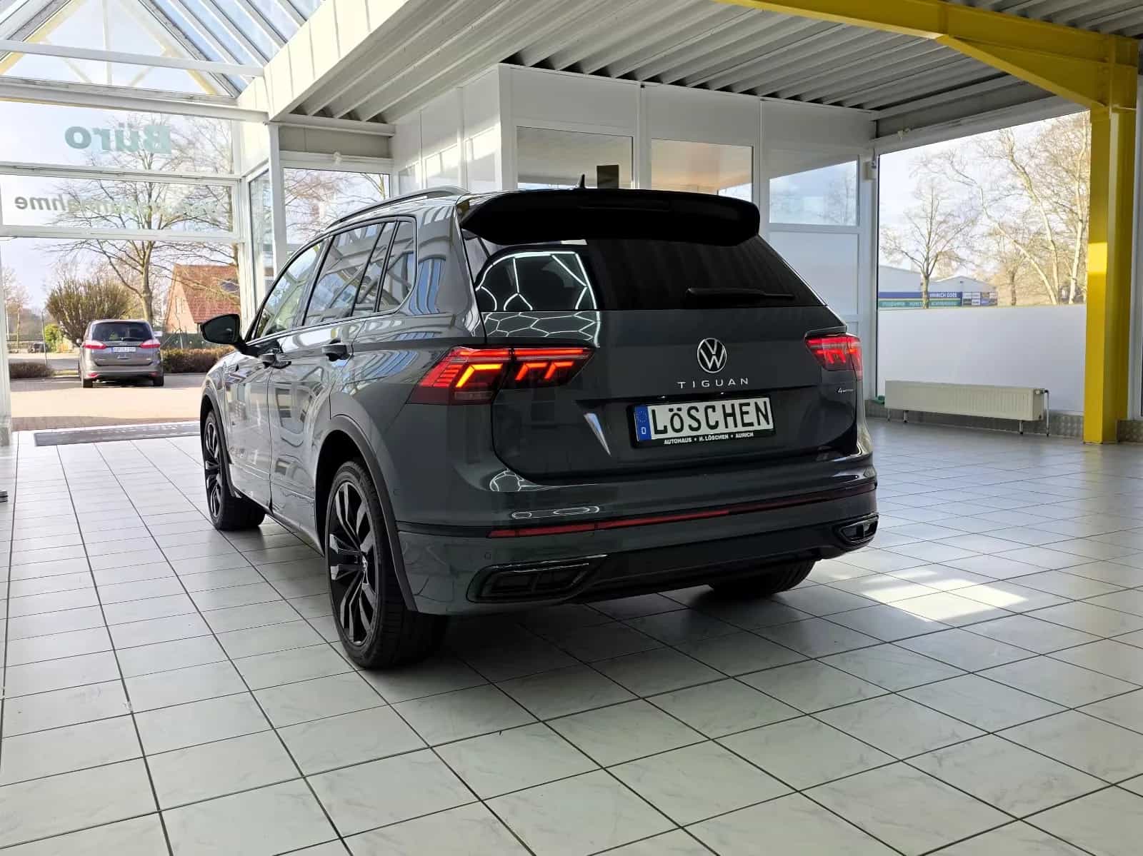 Volkswagen Tiguan Allspace 12/2022-photo-11